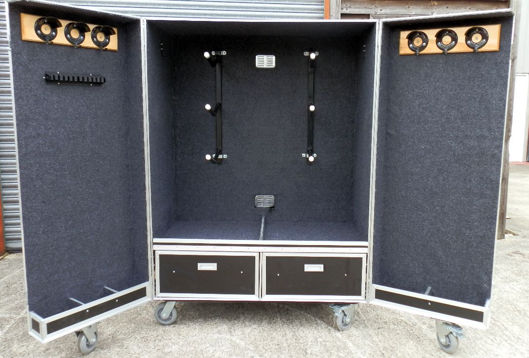 Total Impact 6 Saddle Locker